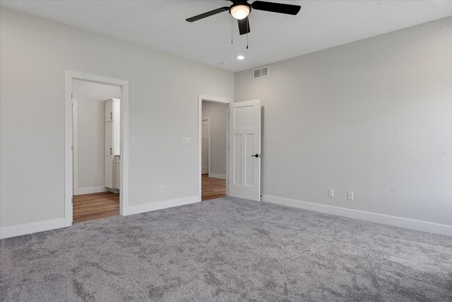 Building Photo - 4621 Eugene Ct