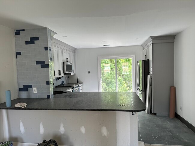 Foto del edificio - 1677 Bluebird Dr