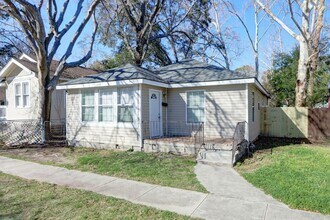 Building Photo - 1326 E 33rd St