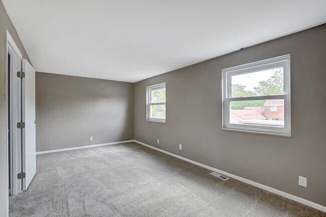 Foto del edificio - 1212 Georgetown Ct
