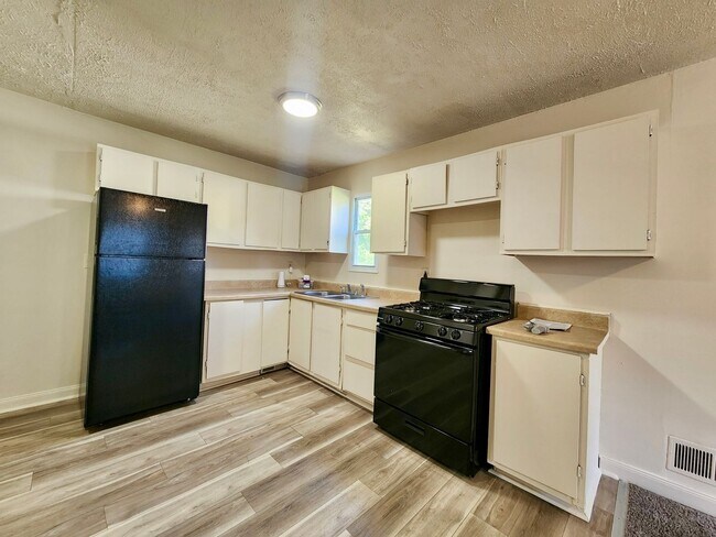 Foto del edificio - 329-331 Murray St