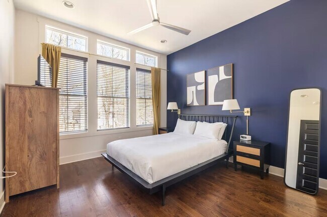 Foto del edificio - Spacious 3BR Condo in Nashville