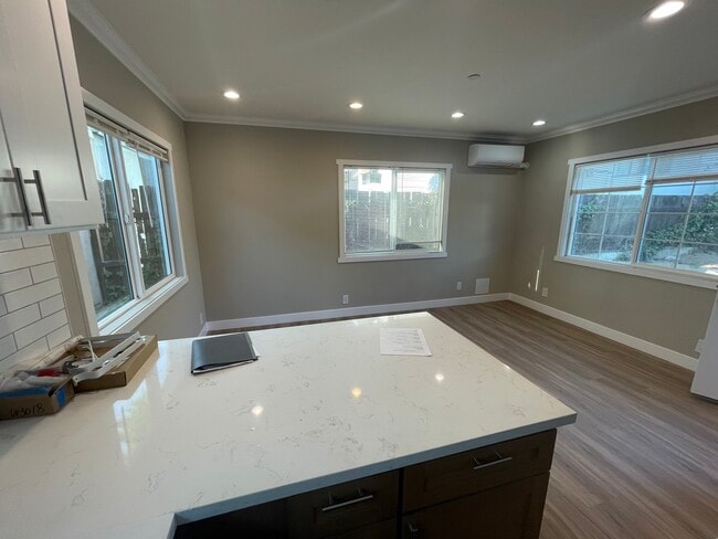 Open floor plan - 529 N Wilson Ave