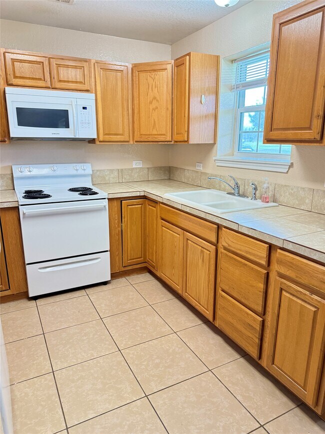 Foto del edificio - 5939 Farm to Market Rd 1459