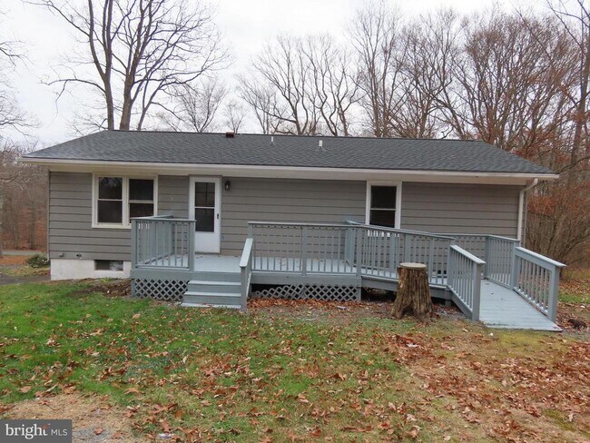 Foto del edificio - 563 Principio Rd