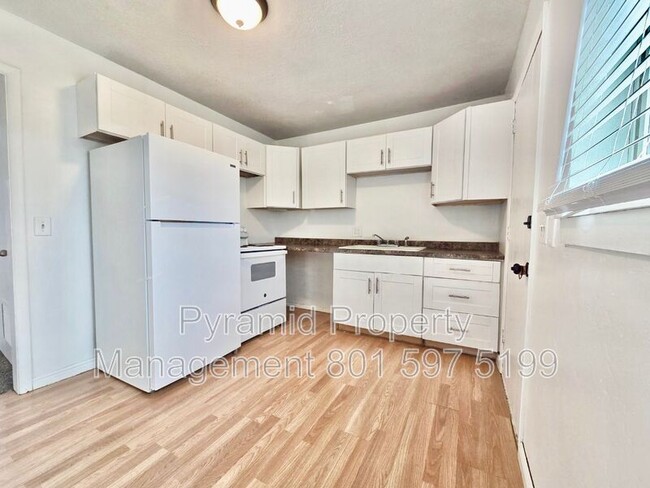 Foto del edificio - 1347 West 700 S