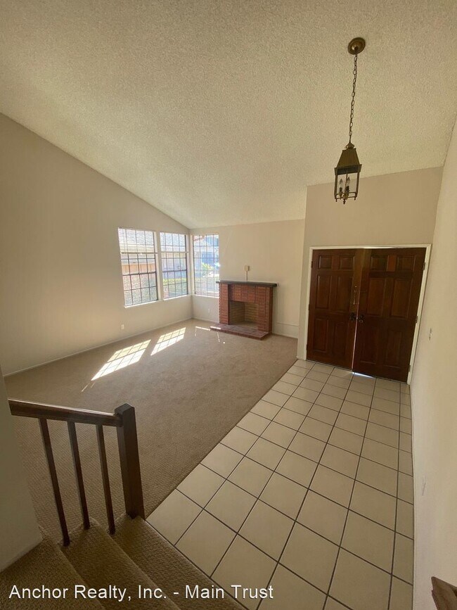 Building Photo - 4 br, 2.5 bath House - 609 Somerset Lane