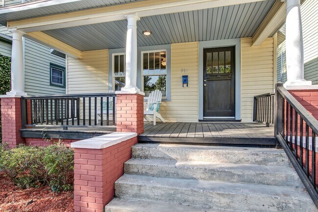Foto del edificio - Charming historic home near downtown