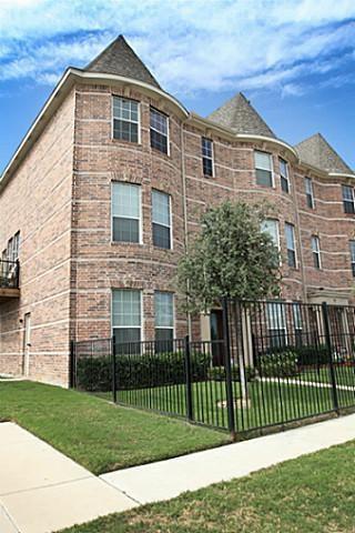 Building Photo - 2500 Rockbrook Dr