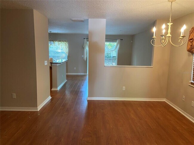 Foto del edificio - 243 Sterling Springs Ln