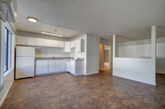 Interior Photo - Monte Vista Apts