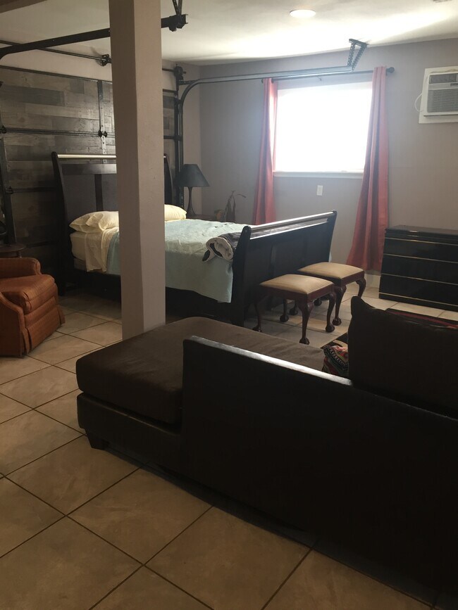 274 Cicero Dr Unit 1 bills paid fu, San Antonio, TX 78218 Apartments