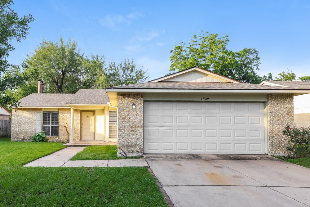 Primary Photo - 17319 Northern Star Dr