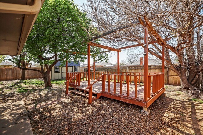 Foto del edificio - Beautiful 4 bedroom rental in Puckett West!