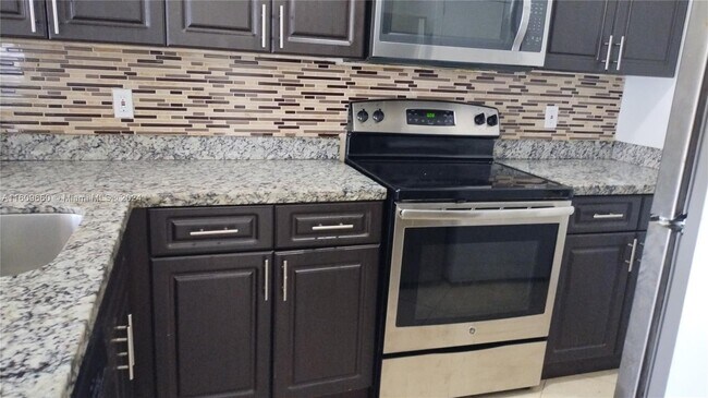 Foto del edificio - 14861 SW 104th St