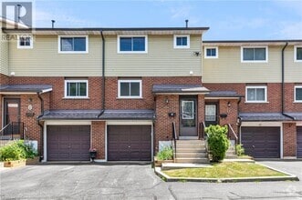 Building Photo - 924 Mohawk Rd W