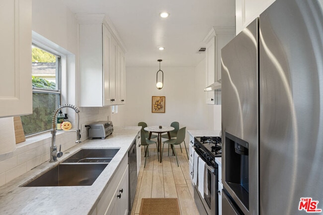 Foto del edificio - 741 N Dillon St