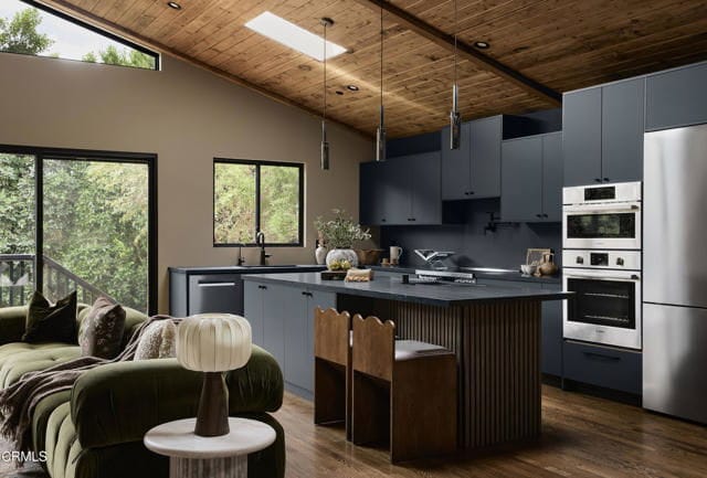 Foto del edificio - 12406 La Maida St