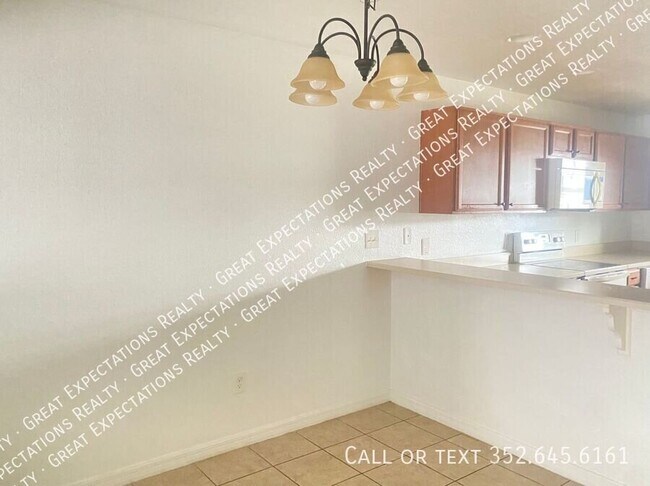 Building Photo - 10542 SE 67 Ct