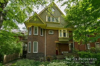 Building Photo - 2 Bellwoods Park