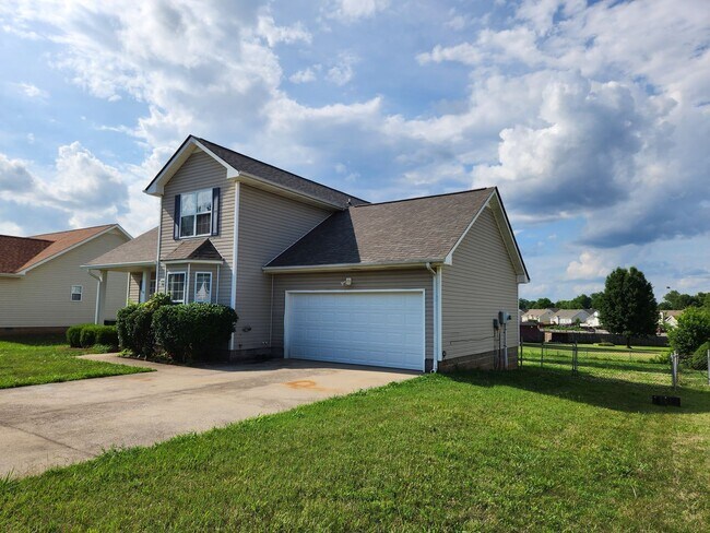 Foto del edificio - 4048 New Grange Cir