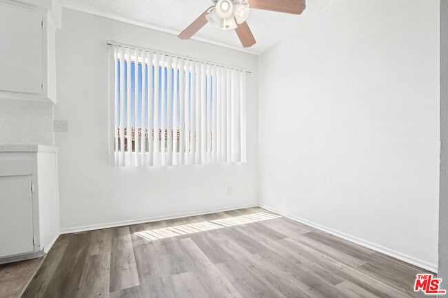Foto del edificio - 14108 Doty Ave