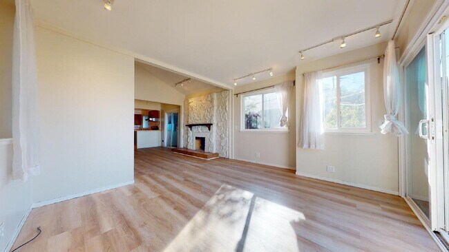 Foto del edificio - Exceptional Brisbane Home Offering Space, Style & Sunsets