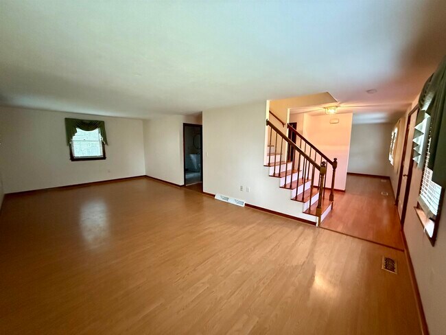 Foto del edificio - 69 Timberline Dr