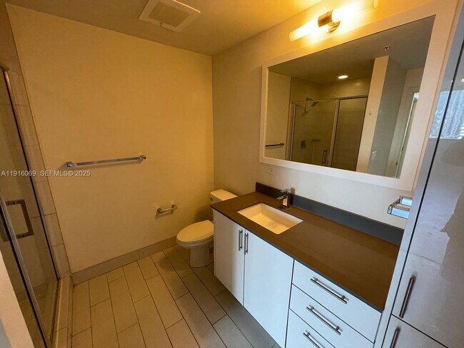 Foto del edificio - 999 SW 1st Ave