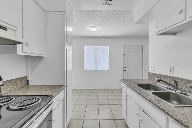 Foto del edificio - 2508 E Mesquite Ave