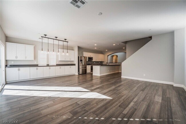 Foto del edificio - 870 N Water St