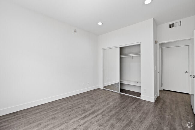 2BD, 2BA - 1,100SF - Second Bedroom - Hoover Hilltop