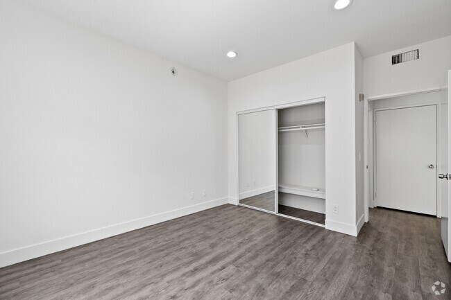 2BD, 2BA - 1,100SF - Second Bedroom - Hoover Hilltop