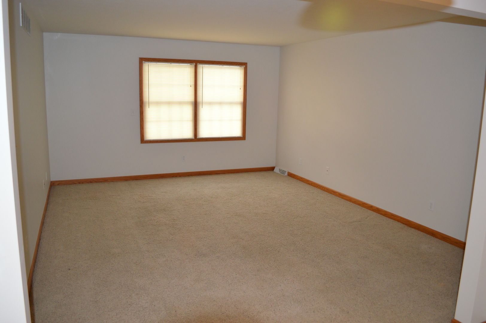479 Sparrow Way Wadsworth, OH 44281 – photo 5