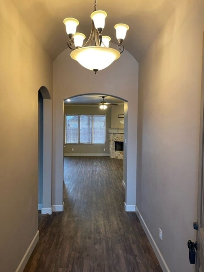 Foto del edificio - 4 bedroom in Wolfforth