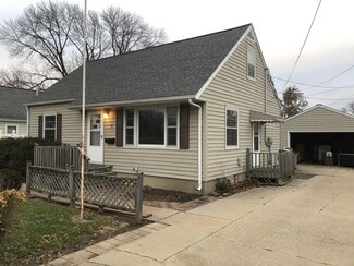 Building Photo - 32 Wilson Ave SW