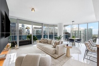 Building Photo - 200 Biscayne Blvd Way