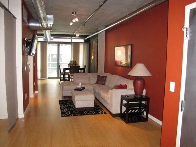 Foto del edificio - Urban One-Bedroom Loft in the heart of LoDo