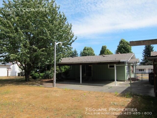 Building Photo - 1043 Cedar Ave