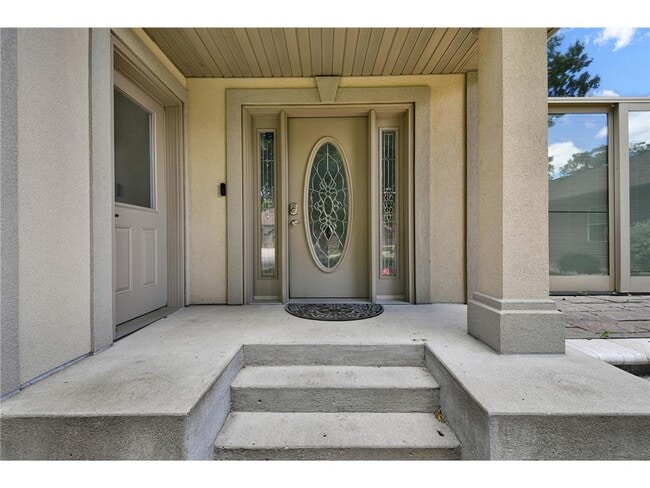 Building Photo - 154 Beaton Dr W