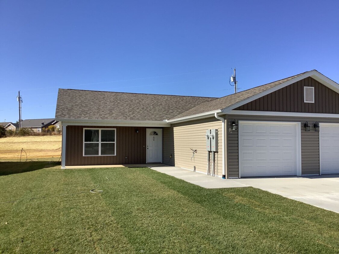 879881 Highland Pt Dr Unit 879, Shawnee Township, MO 63755 Room for
