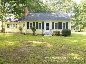 Building Photo - 2421 Parrish St