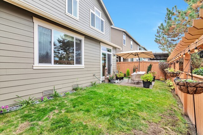 Building Photo - 17618 40th Dr SE