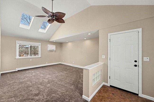 Building Photo - Beautiful 2 bed 2 bath single family home in Northville Twp.