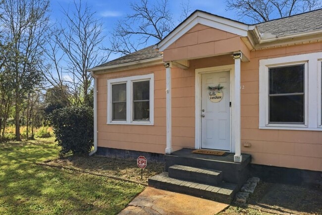 Building Photo - 612 Crescent Dr