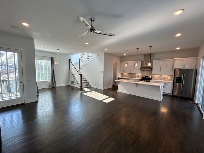 Foto del edificio - 915 Delmas Ave