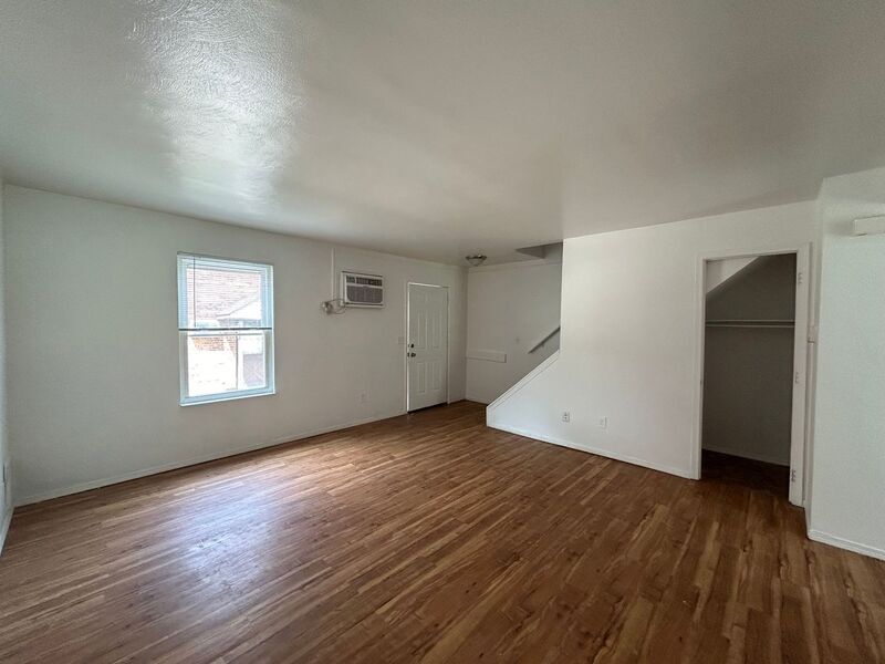 Foto principal - 227 Gilbert Ave