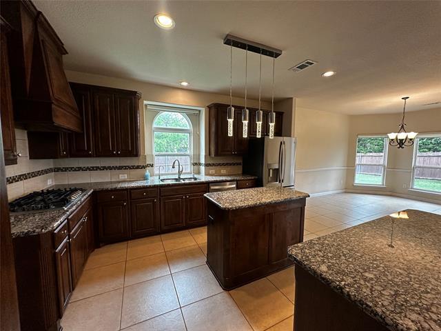 Building Photo - 14524 Marigold Dr