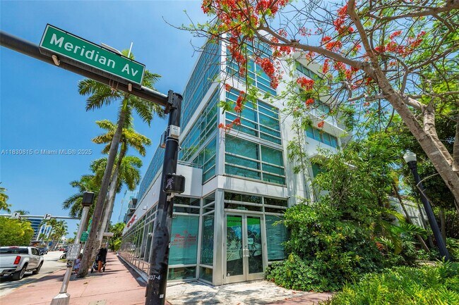 Foto del edificio - 421 Meridian Ave
