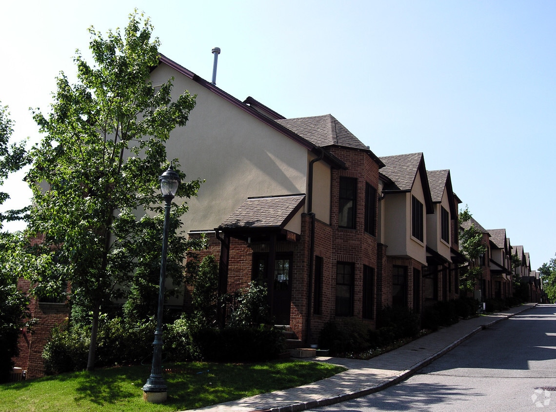 Stone Ridge Manor Apartments in Scarsdale, NY